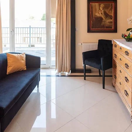 Prohipo Stables - Romantic 4*